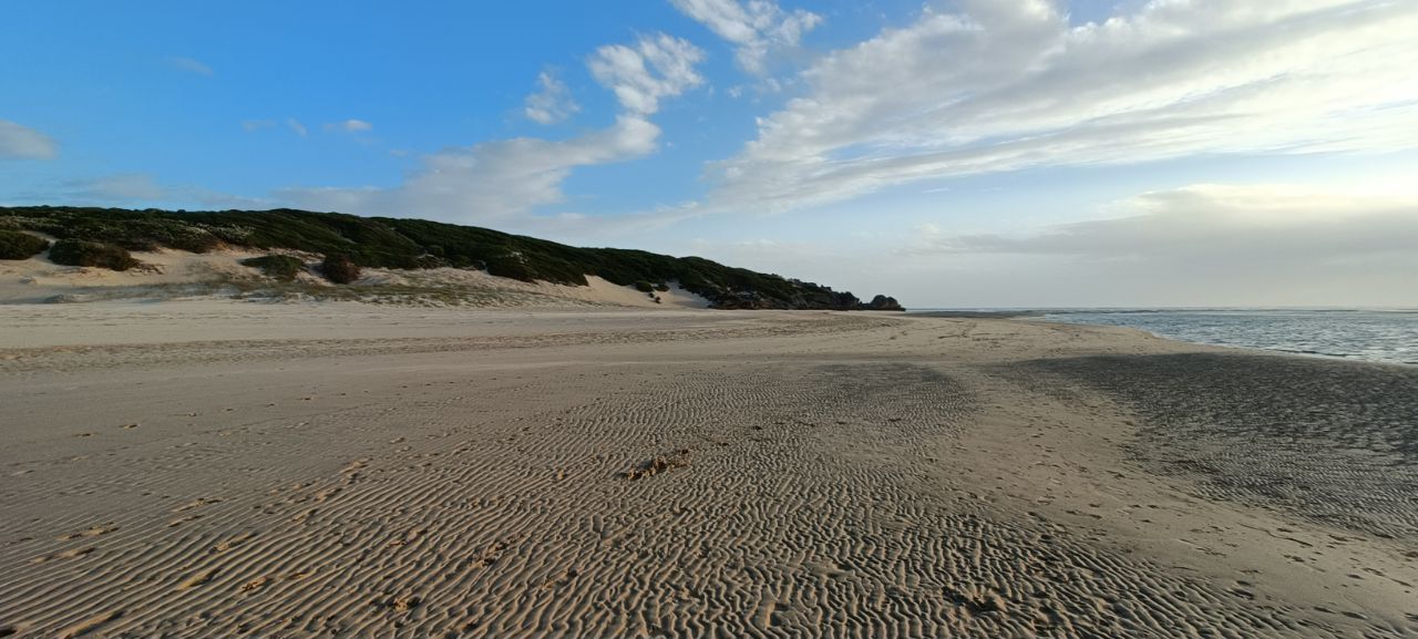 Bushmans to middle beach